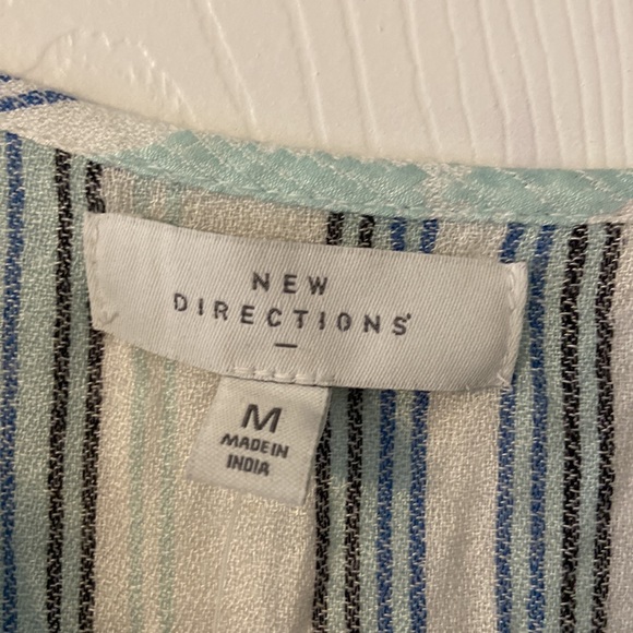 New Direction Shirt size M brand new with tags long 24” bust 38” - Picture 3 of 8